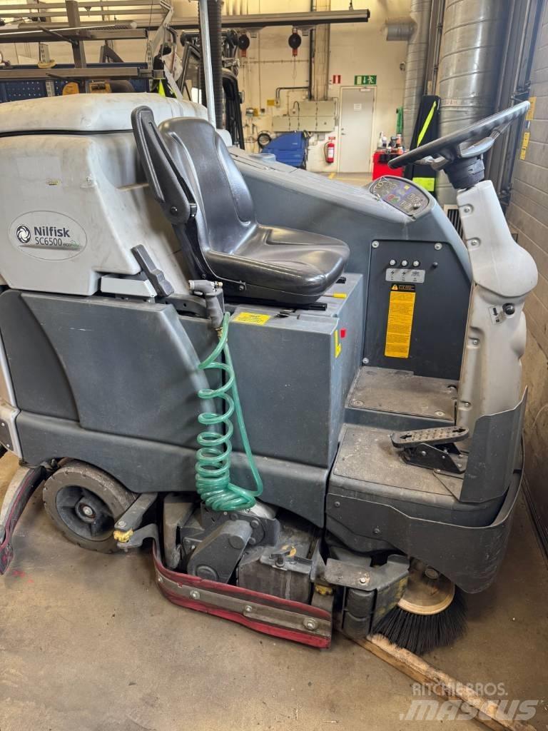 Nilfisk SC6500 Машини за почистване на закрито
