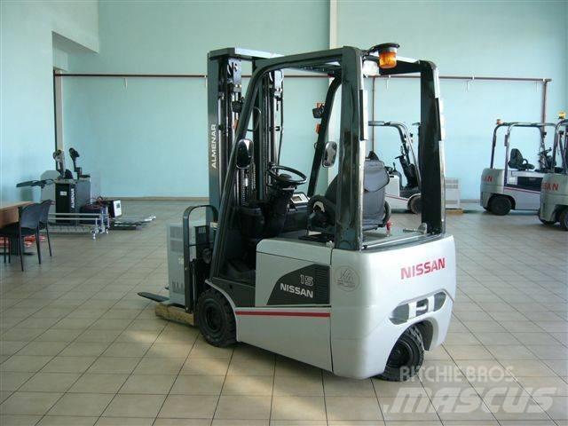 Nissan TX3-16 Електрически вилични кари-повдигачи