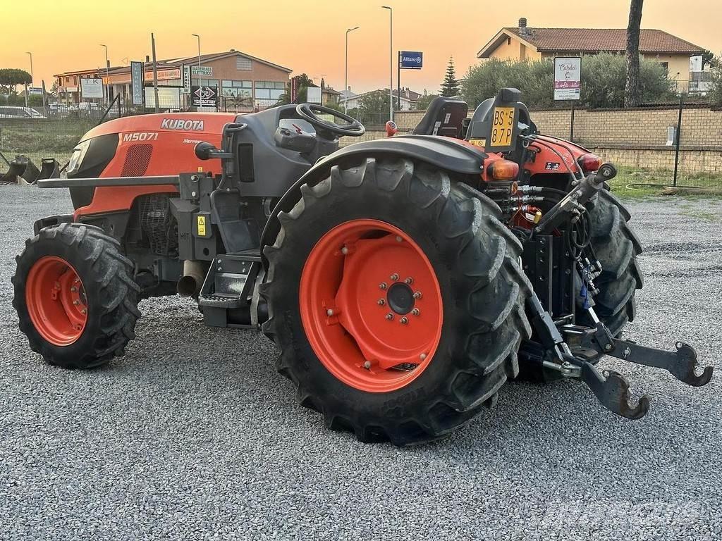 Kubota M5071N Трактори