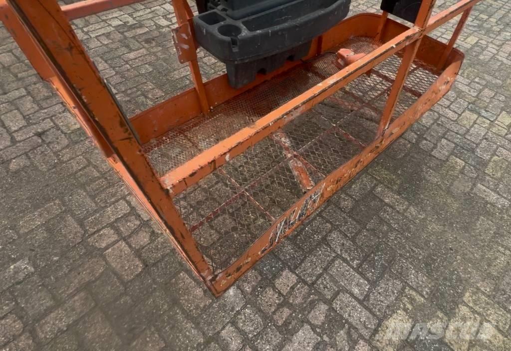 JLG 450 AJ Съчленени стрелови подемници