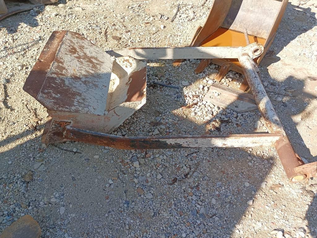 Ausa 500 RMX X4 Твърди самосвали
