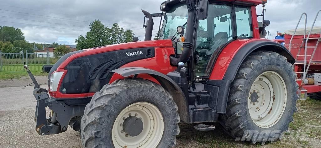 Valtra T 203 Трактори