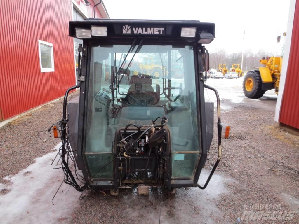Valmet 8600 Кабина