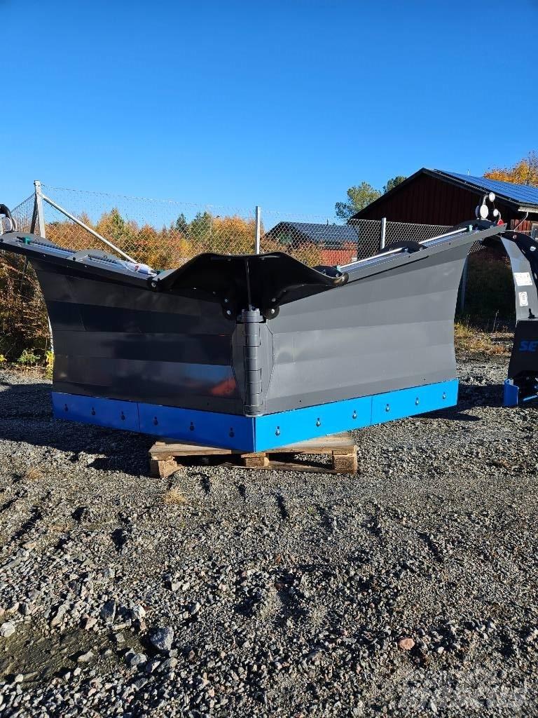 SE Equipment  3700 Плуг