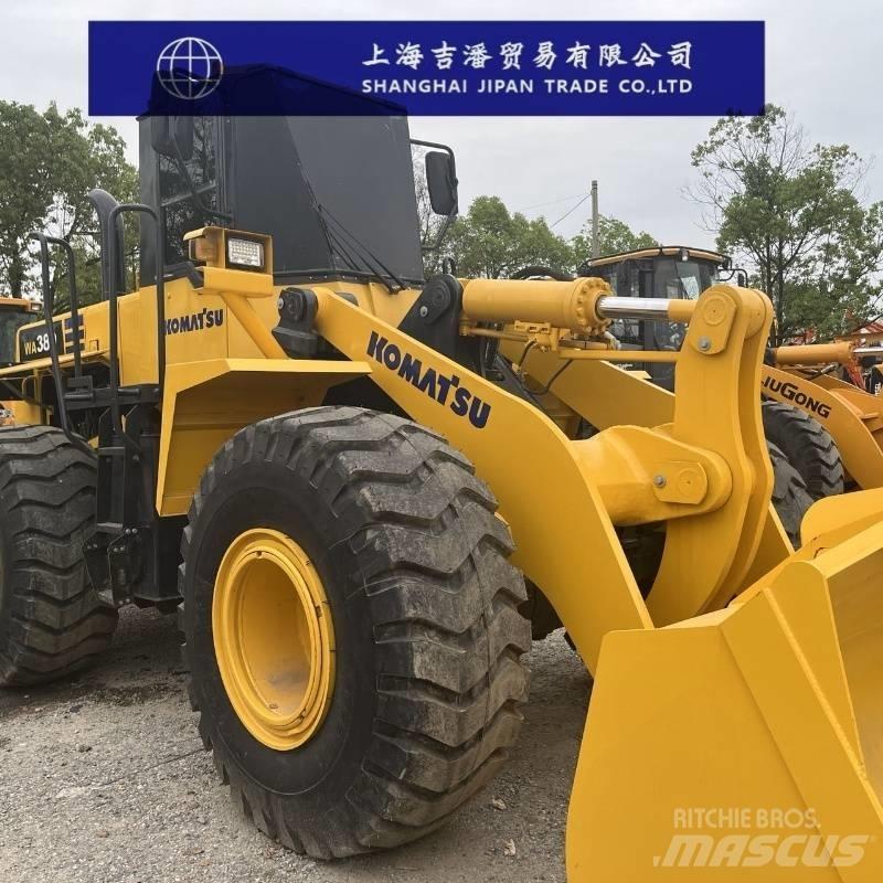 Komatsu WA 380 Колесни товарачи