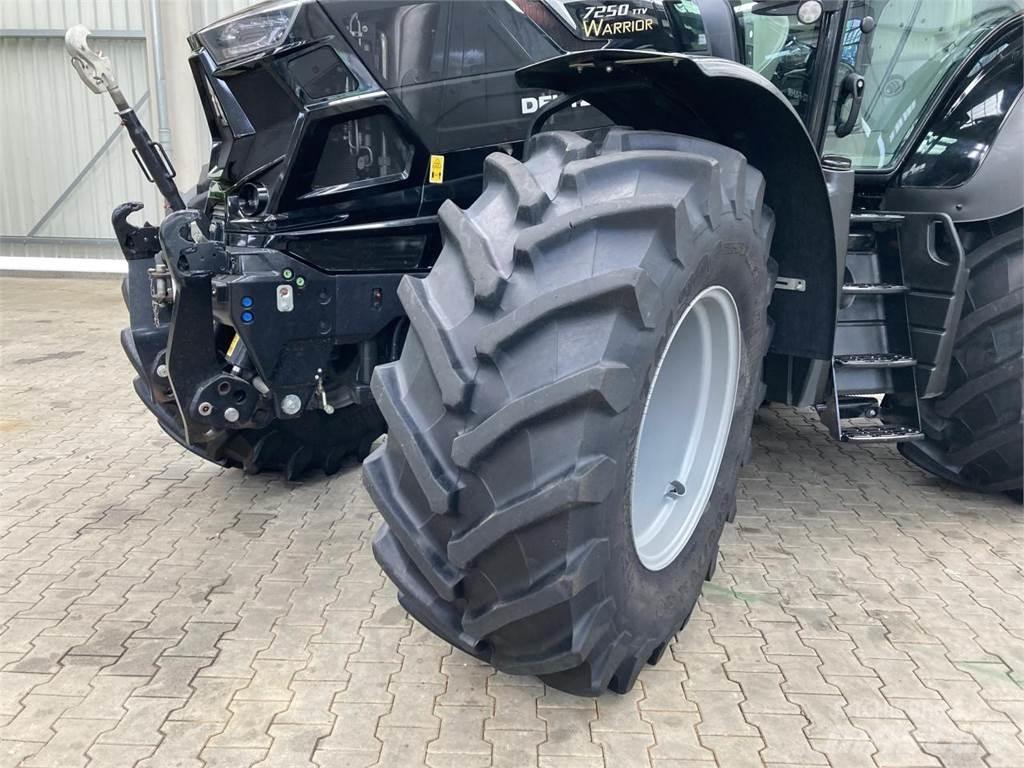 Deutz-Fahr 7250TTV Трактори