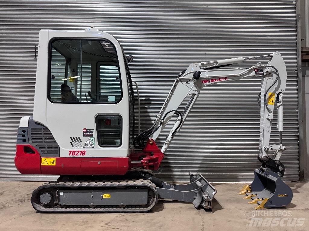 Takeuchi TB 219 Мини екскаватори < 7 т