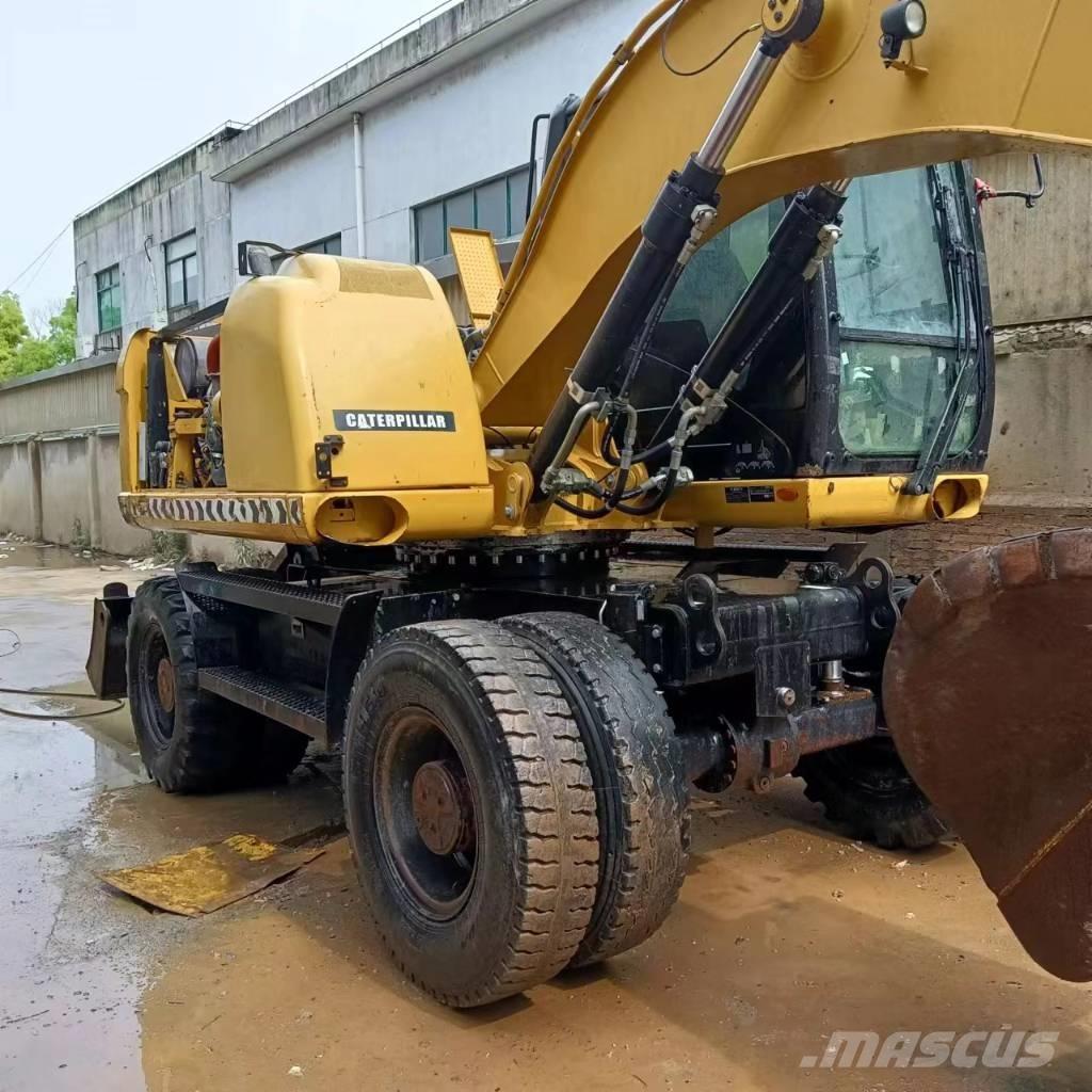 CAT M315D2 Колесни екскаватори