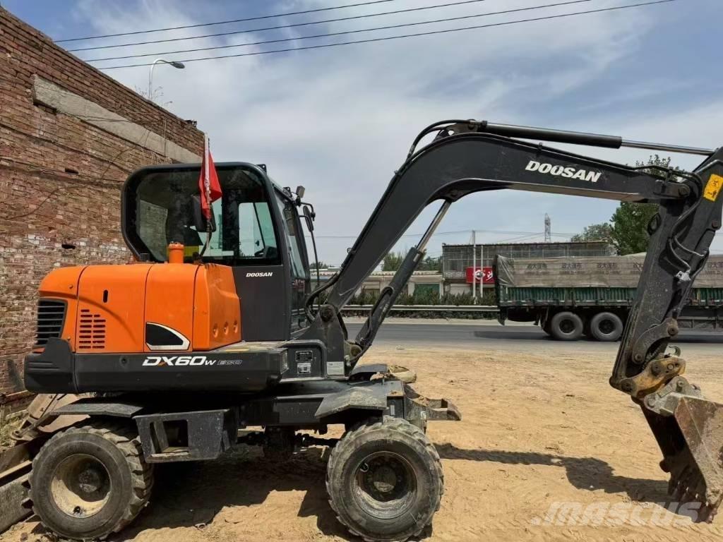 Doosan DX 60 Мини екскаватори < 7 т