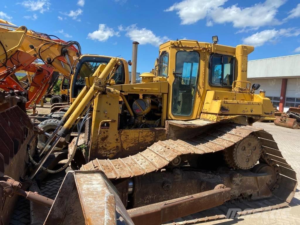 CAT D 6 H Верижни булдозери
