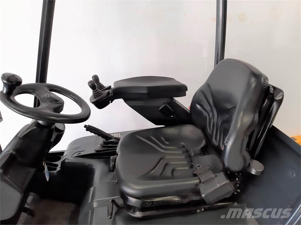 Linde E16C 02 Електрически вилични кари-повдигачи