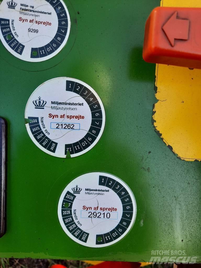 Amazone UG 3000 Nova Прикачни пръскачки
