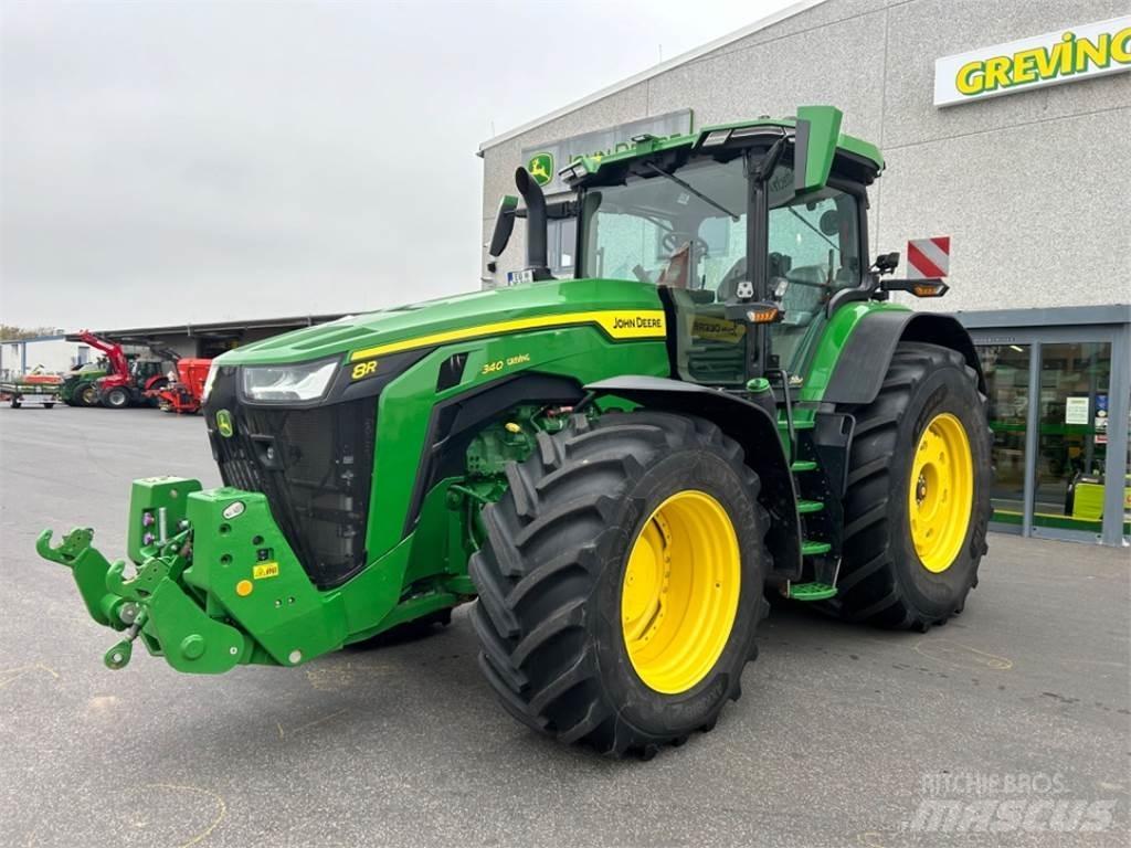 John Deere 8R340 Трактори