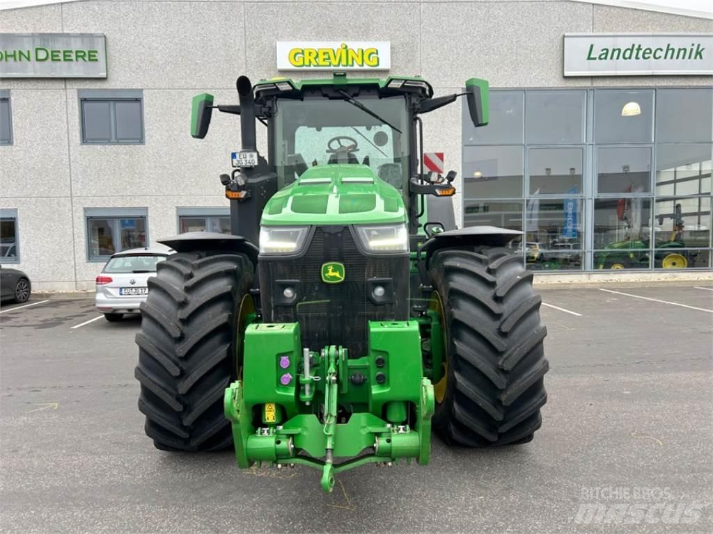 John Deere 8R340 Трактори