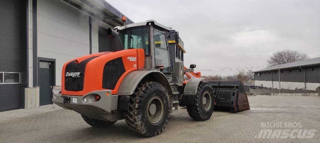 Atlas AR660 Колесни товарачи