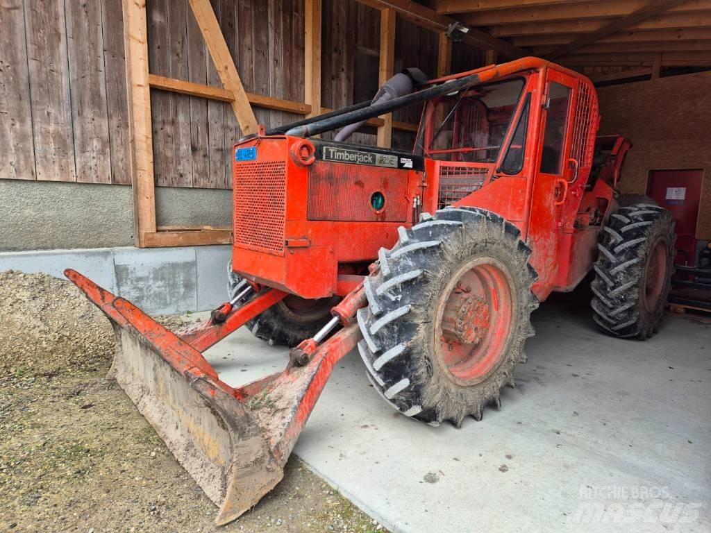 Timberjack 225E Скидери
