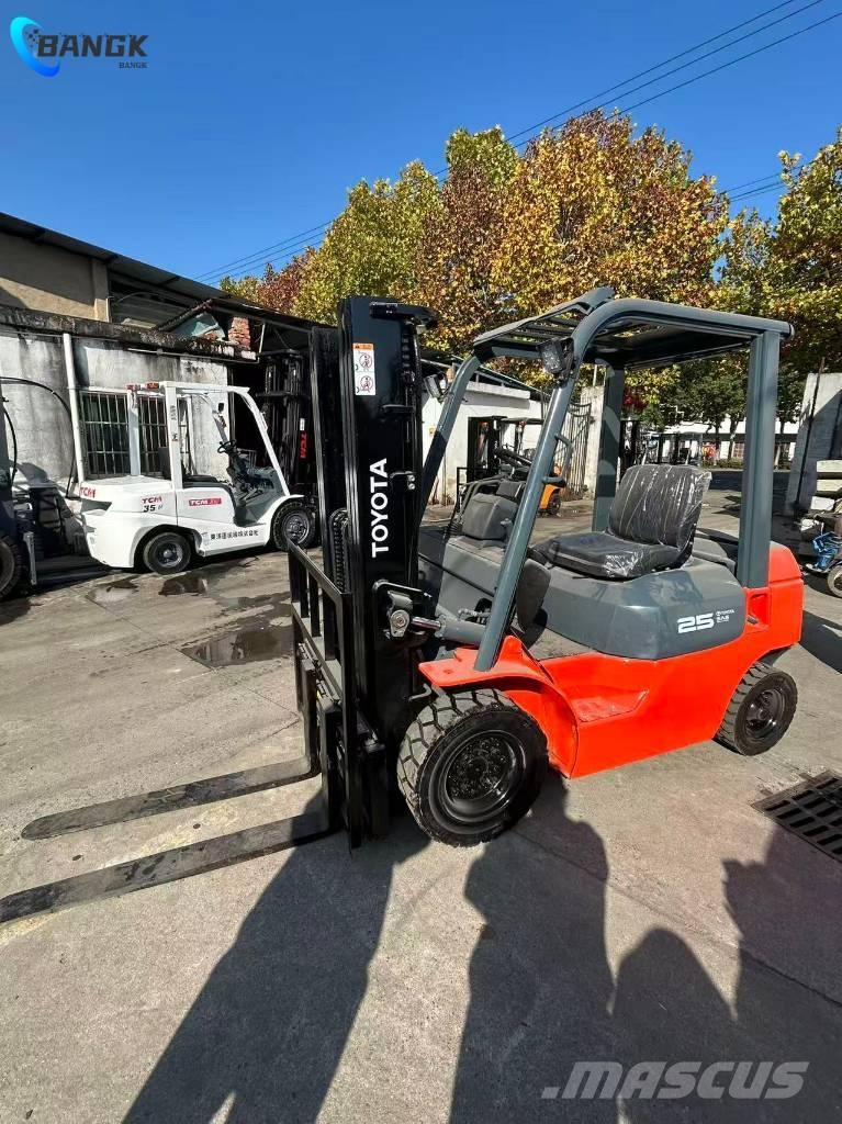 Toyota 8FDN25 Дизелови камиони