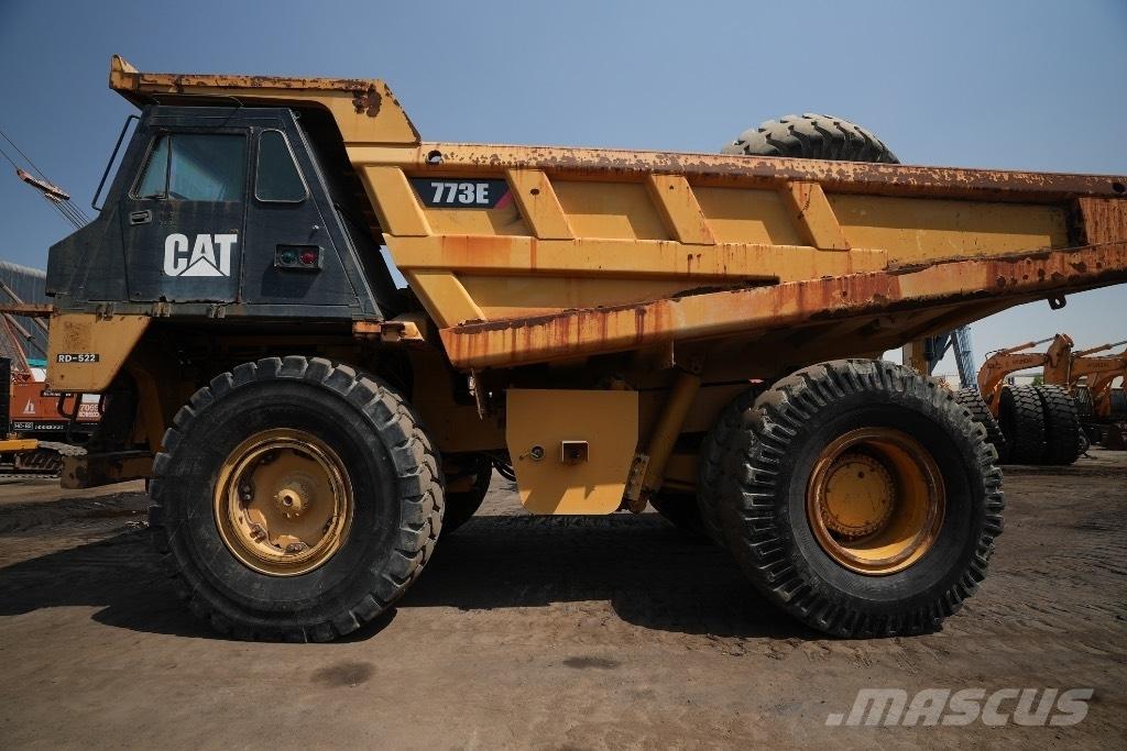 CAT 773 E Твърди самосвали
