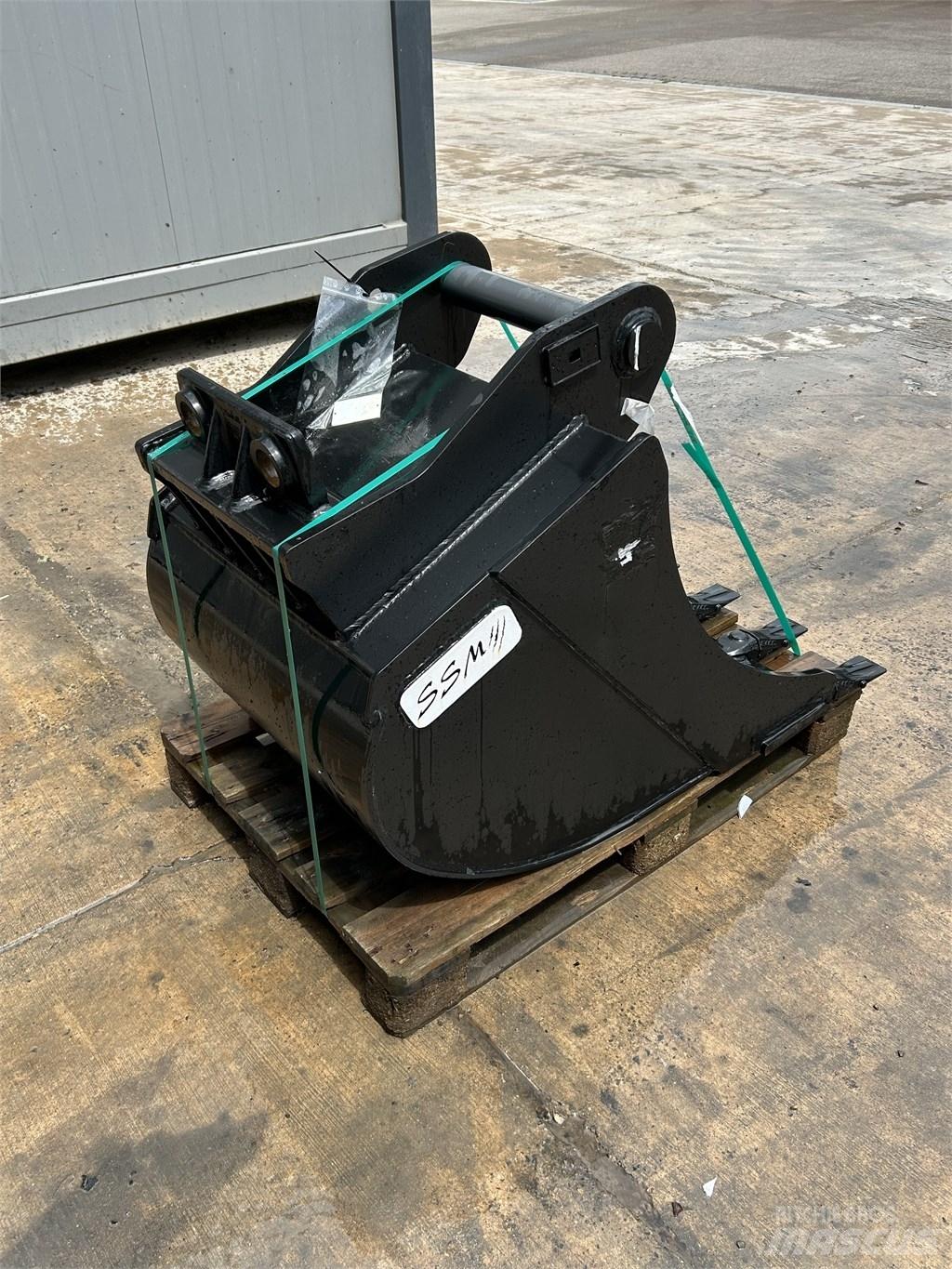Lehnhoff CTL12 Товарачи със заден ескаватор