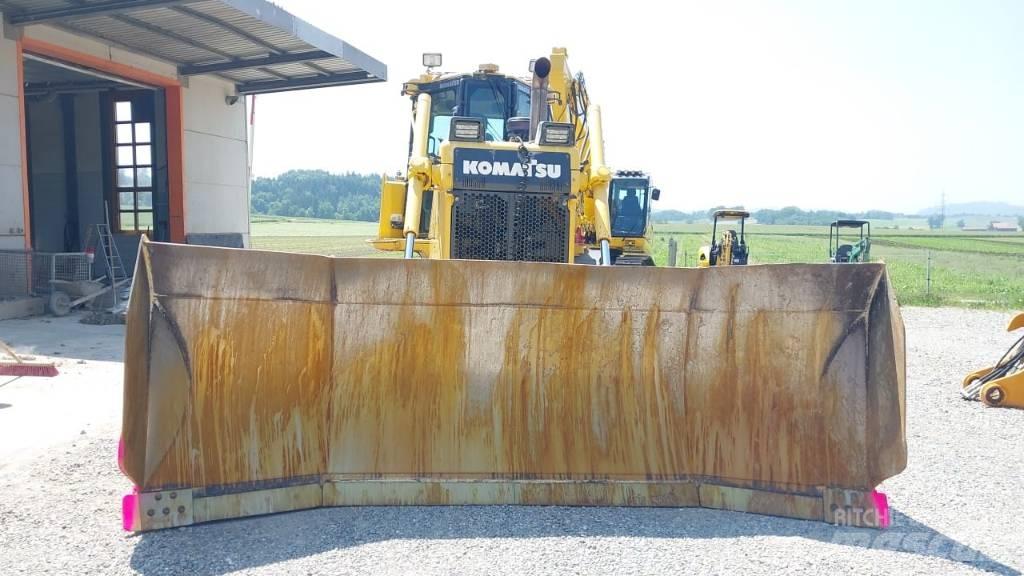 Komatsu D 65 PX-18 Верижни булдозери
