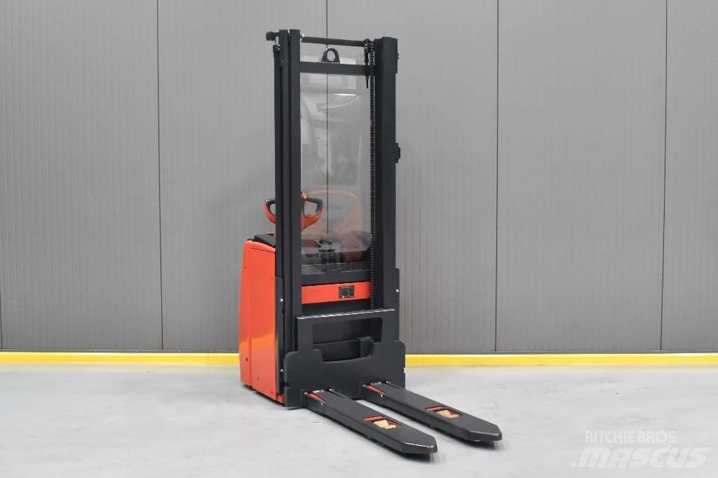 Linde L 14 Колички високоповдигачи с теглич