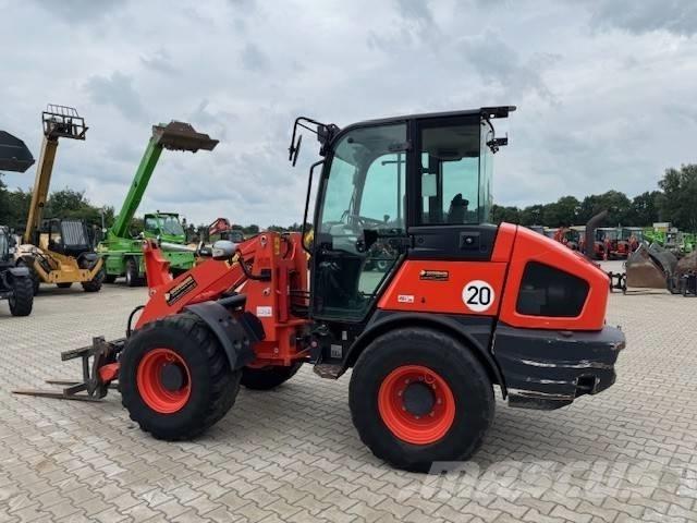Kubota R 090 Колесни товарачи