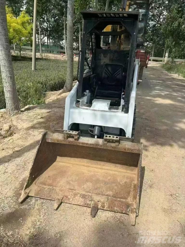 Bobcat S 70 Мини товарачи
