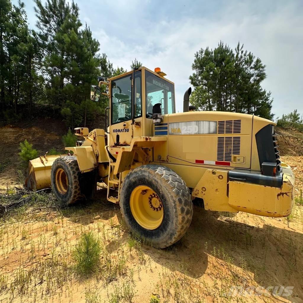 Komatsu WA 250 L-5 Колесни товарачи