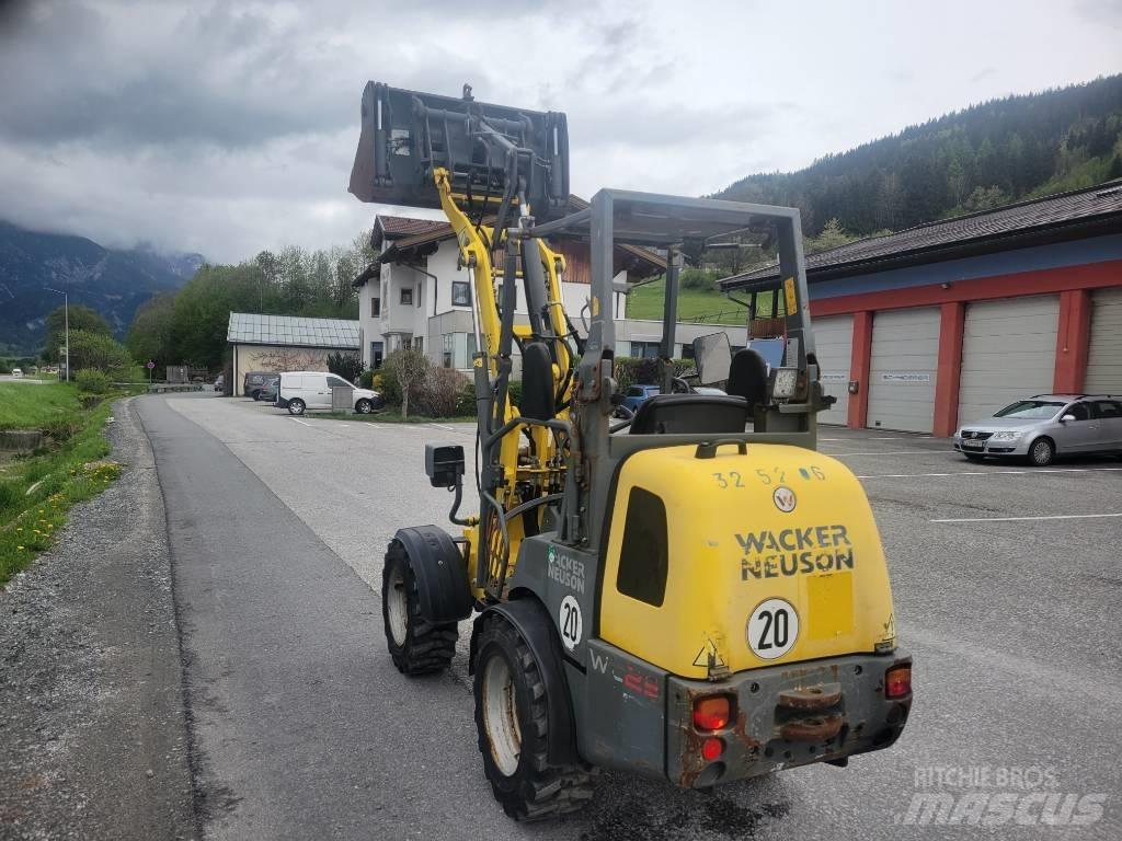 Wacker Neuson Wl25 Колесни товарачи