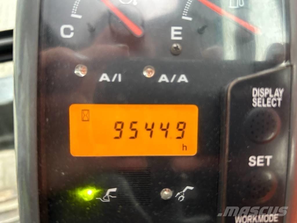 Hitachi ZX 135 US Верижен екскаватор