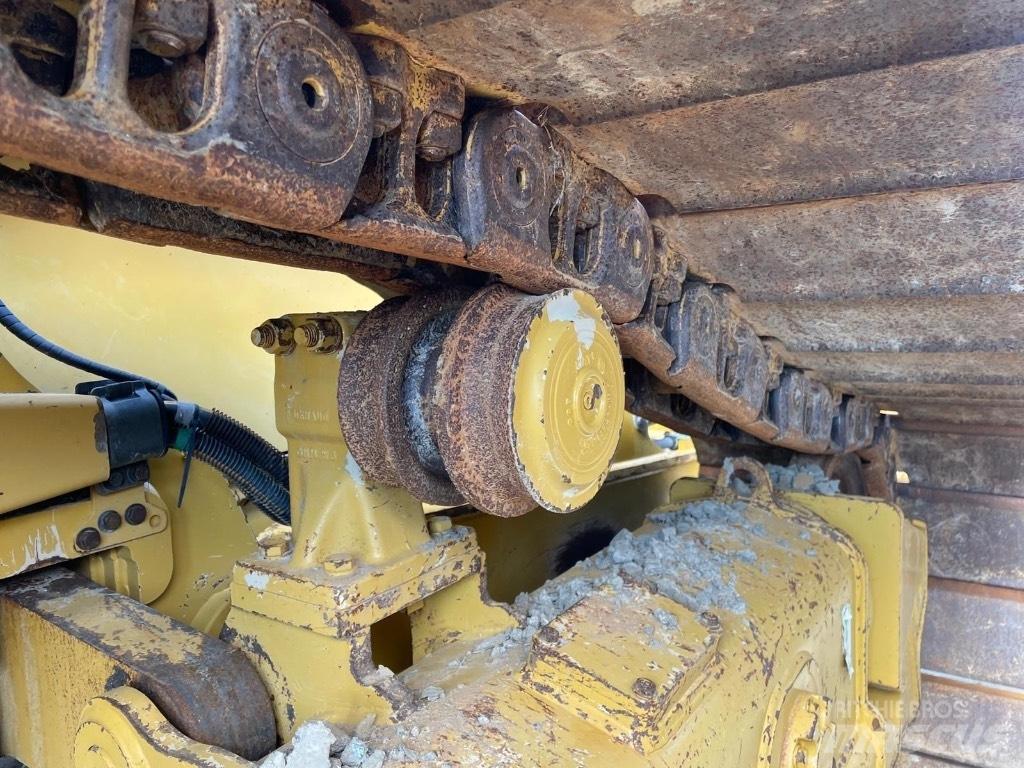 CAT D 5 LGP - D5 LGP Верижни булдозери
