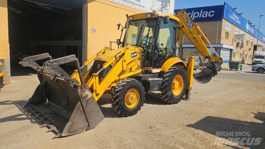JCB 3 CX Товарач със заден ексватор