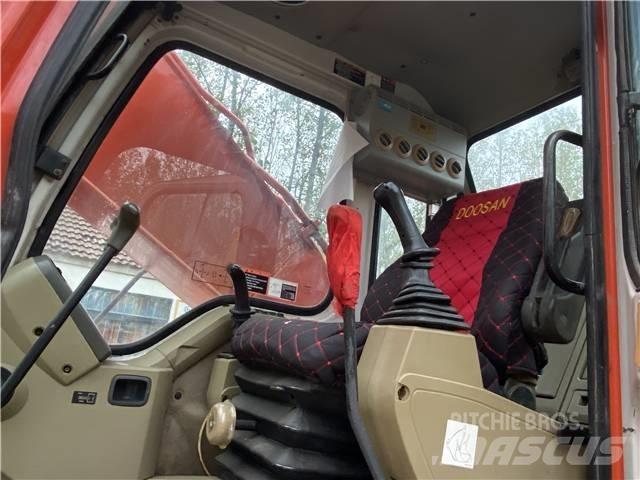 Doosan DH225LC-7 Верижен екскаватор