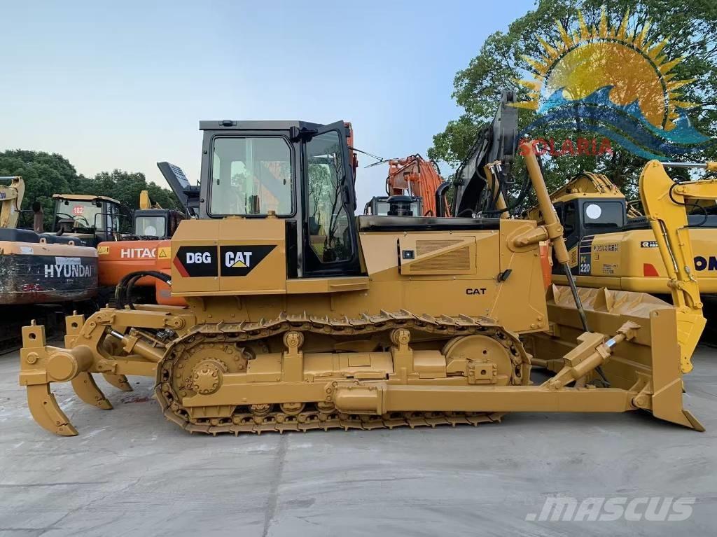 CAT D 6 G Верижни булдозери
