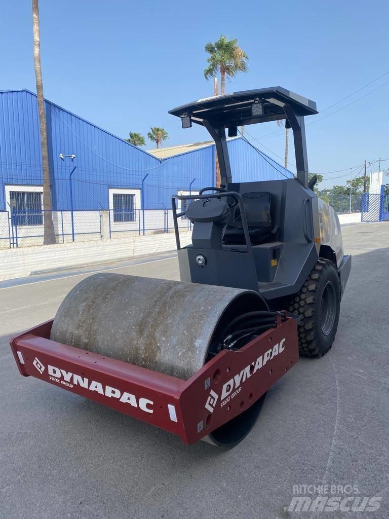 Dynapac CA 1300 D Еднобарабанни ролки
