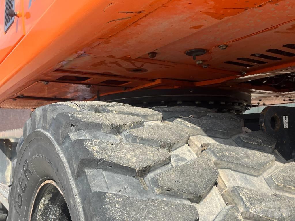 Doosan DX 160 W-3 Колесни екскаватори