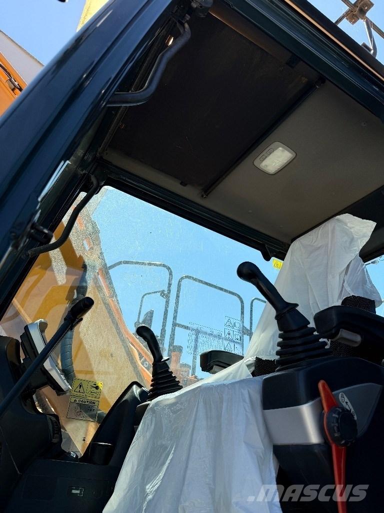 Hyundai HX 160 L Верижен екскаватор