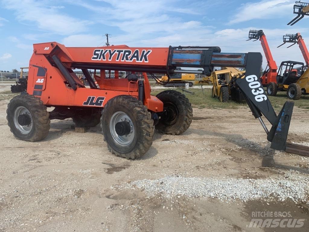 SkyTrak 6036 Телескопични товарачи