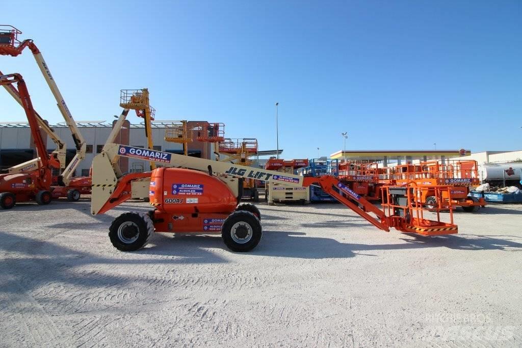 JLG 600 AJ Съчленени стрелови подемници