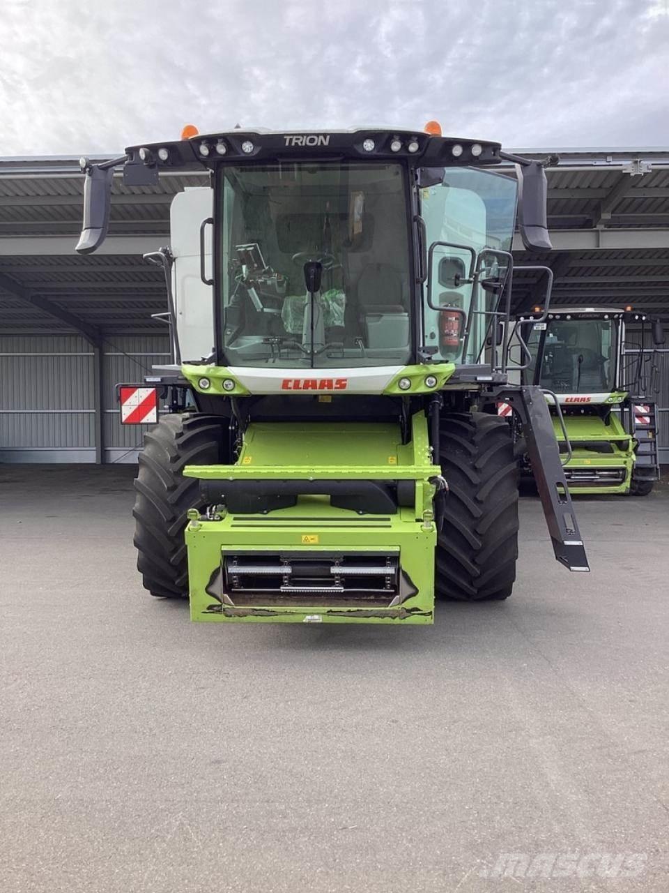 CLAAS Trion 520 Комбайни