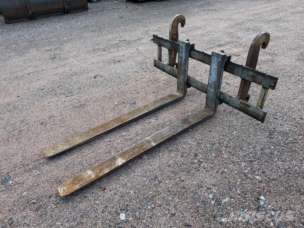 LM Trac 680 Комунални съоражения