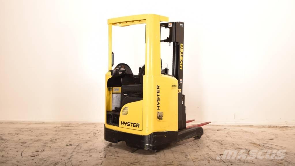Hyster R 1.2 E Ретрак/ Високоповдигач с изместване на вилката напред