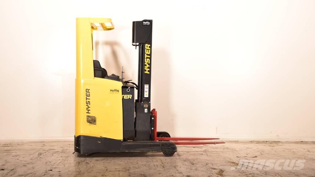 Hyster R 1.2 E Ретрак/ Високоповдигач с изместване на вилката напред