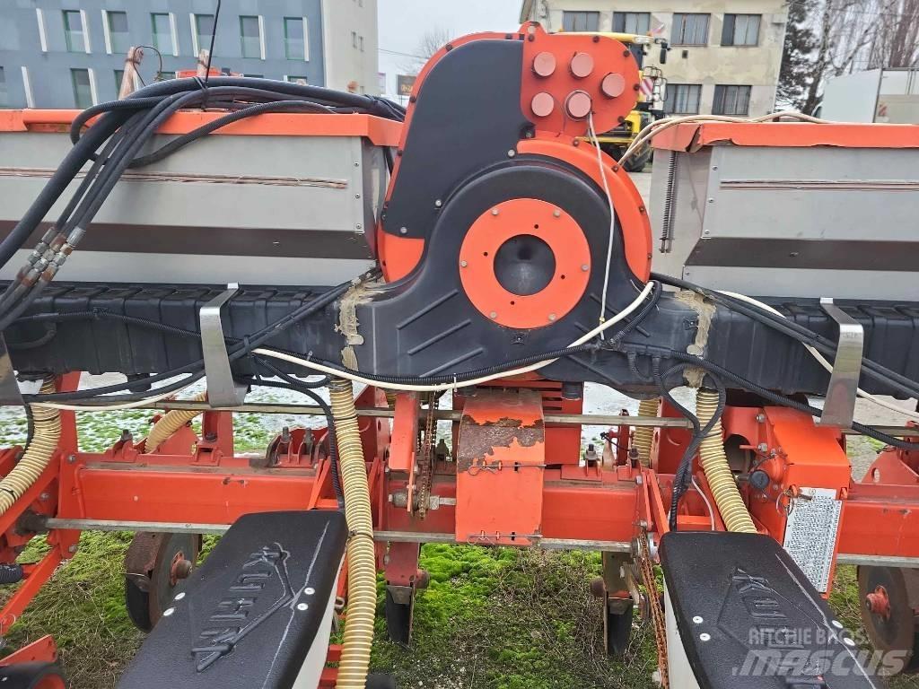 Kuhn Planter 2 Машини за прецизно сеене