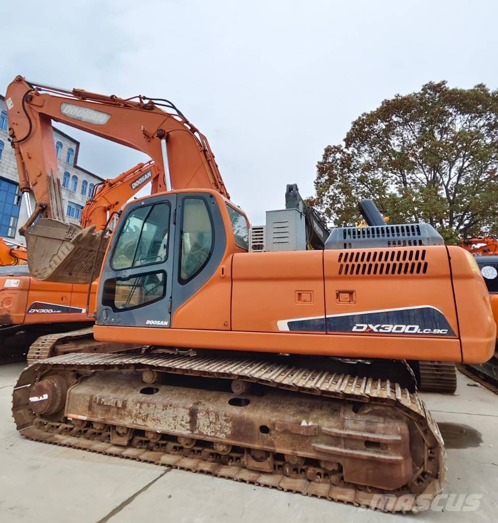 Doosan DX 300 LC Верижен екскаватор