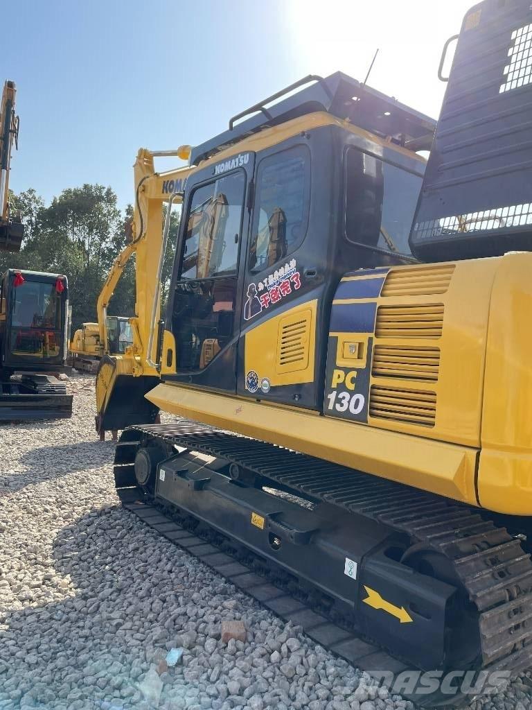 Komatsu 130-7 Верижен екскаватор