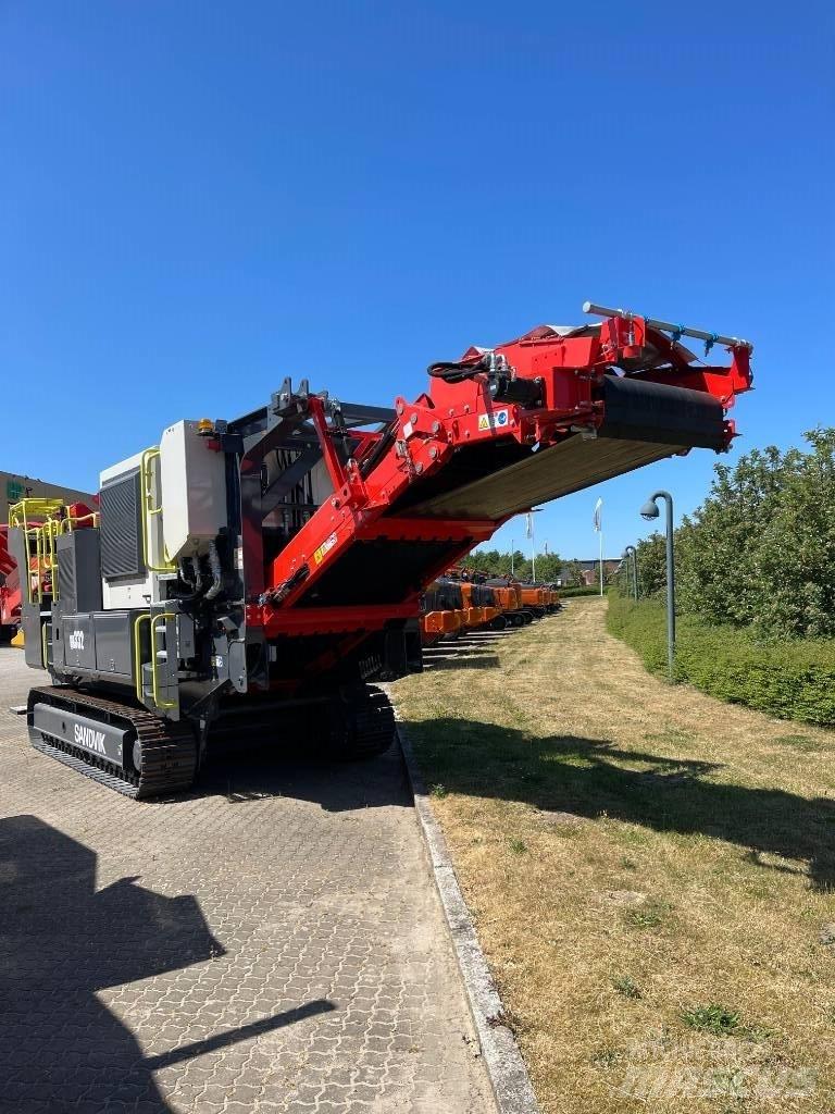 Sandvik QH 332 Мобилни трошачки
