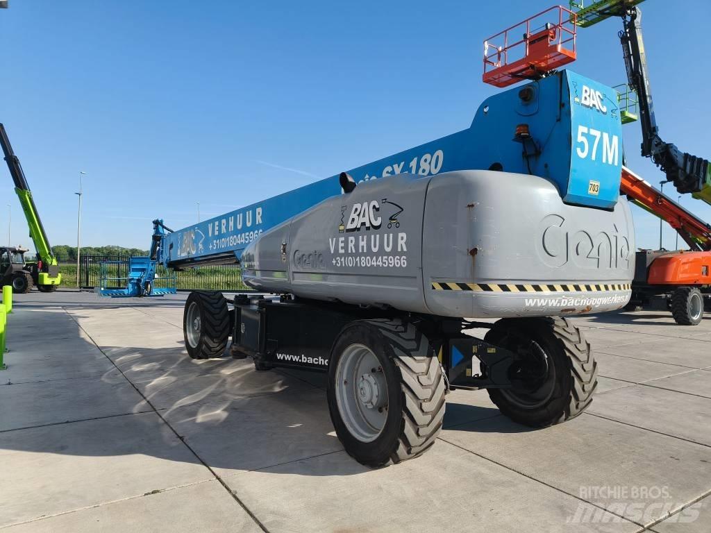 Genie SX 180 Телескопични повдигачи
