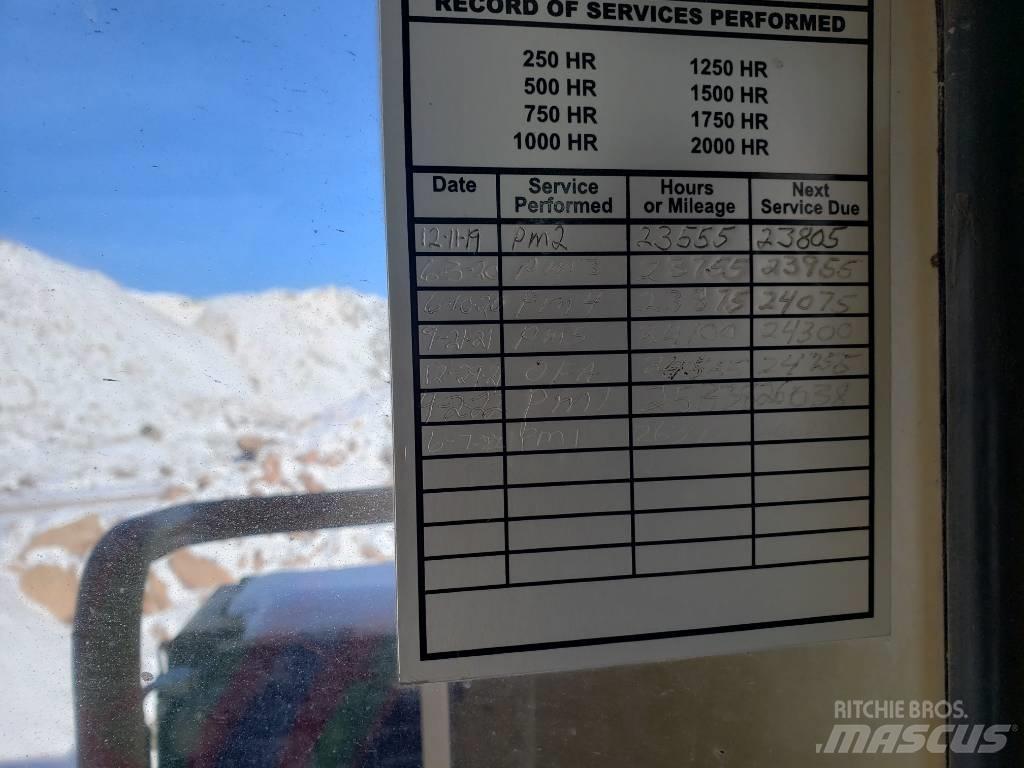 CAT D10R Верижни булдозери
