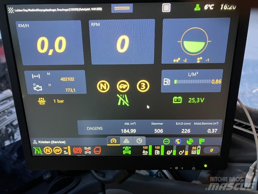 Komatsu 951 Харвестери